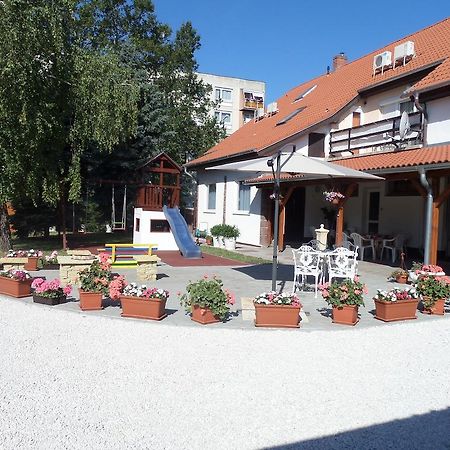 Kingaapartman Siofok Oda fotoğraf